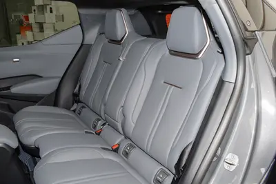 2025款 ZEEKR X 560km 后驱魔方版 4座空间