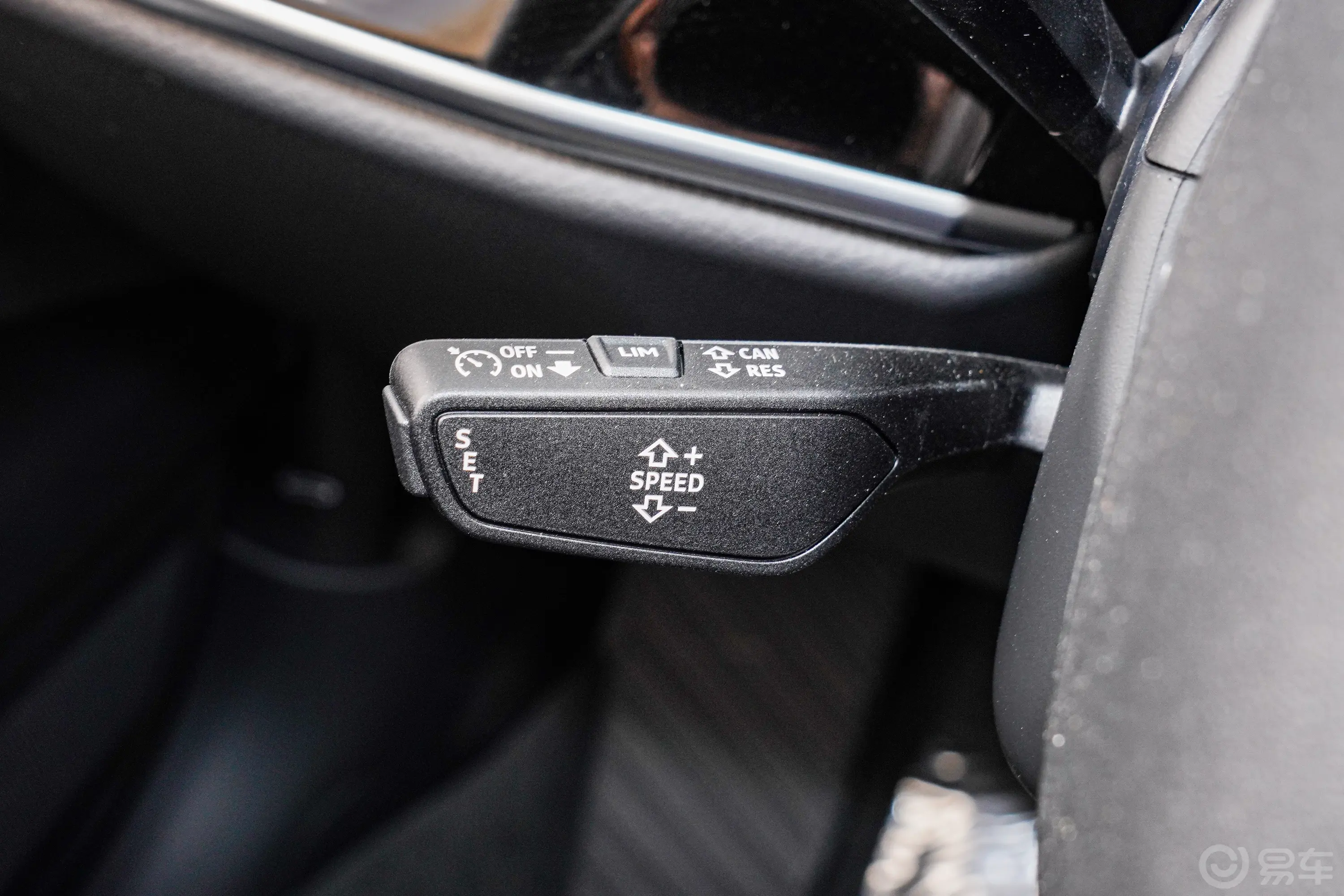 奥迪A8A8L 45 TFSI quattro 豪华型主驾驶位