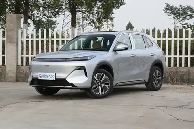 2025款 银河星舰7 1.5L 120km 启航+版外观