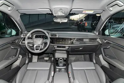 2025款 奥迪A3 A3L Limousine 35 TFSI 飞驰悦享型内饰