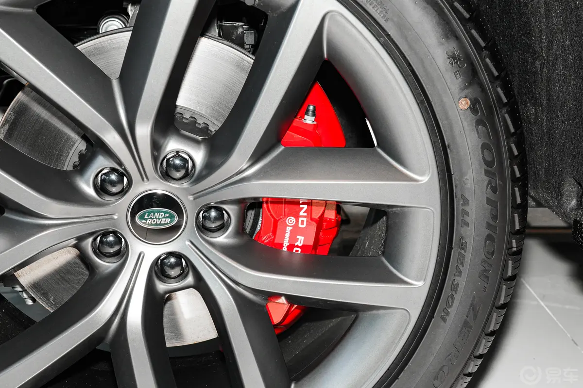 揽胜运动版3.0T Dynamic SE前刹车卡钳