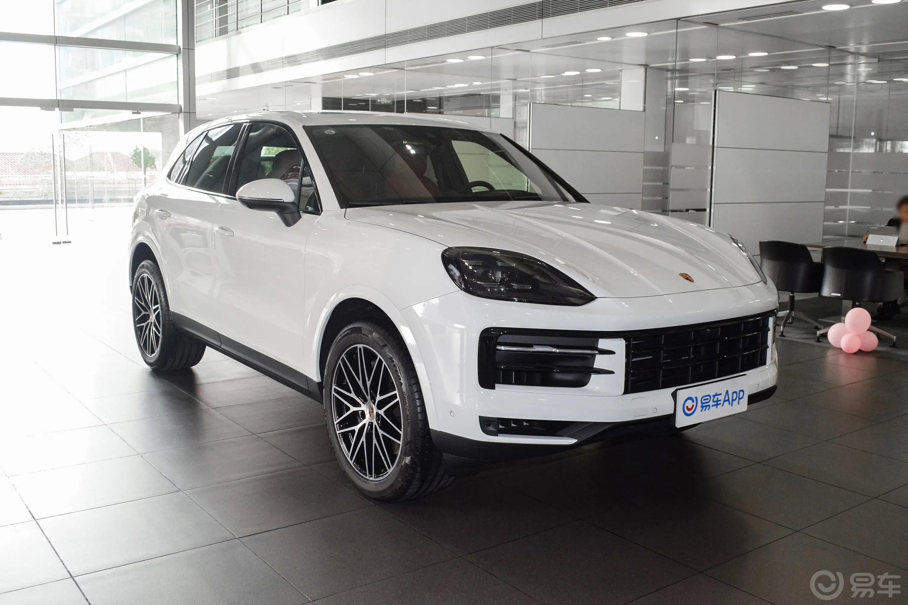 CayenneCayenne 3.0T侧前45度车头向右水平