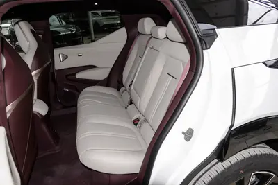 2025款 ZEEKR X 560km 后驱长续航版 5座空间