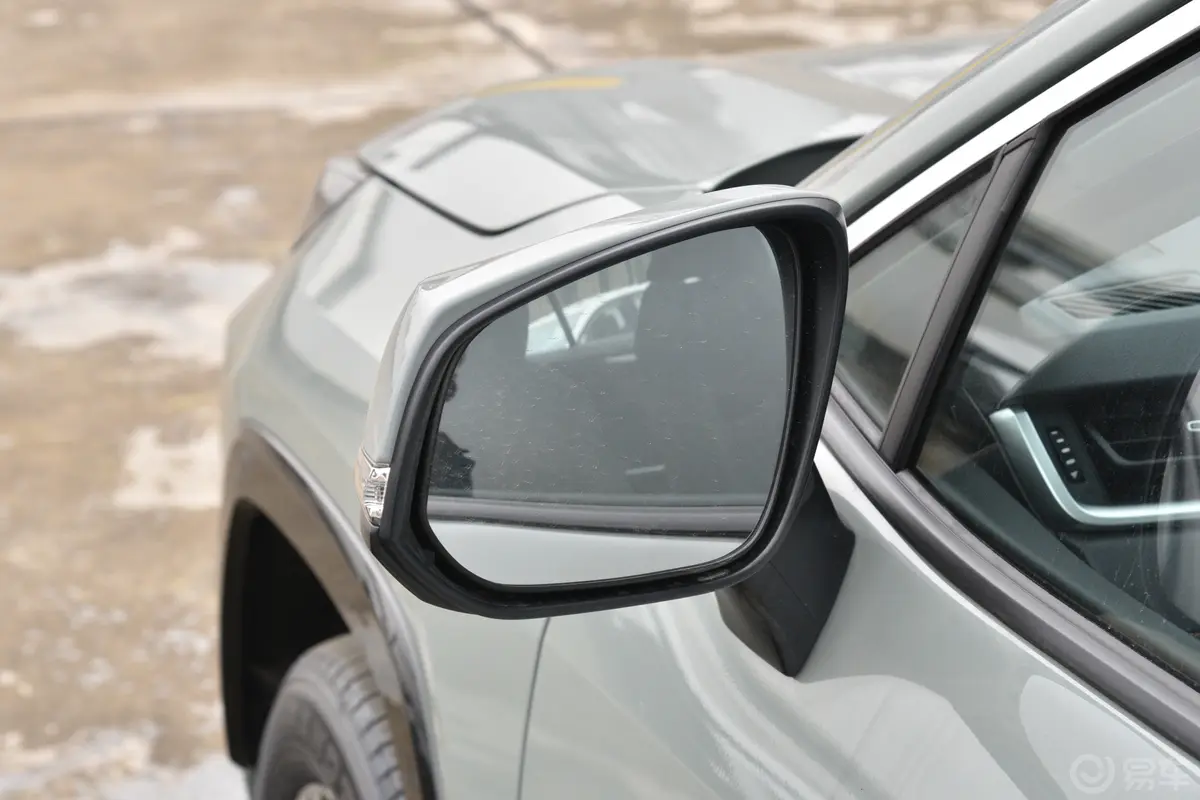 RAV4荣放2.0L 两驱风尚PLUS版后视镜镜面