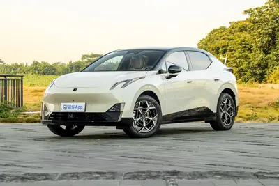 2025款 领克Z20 530km 后驱Pro外观