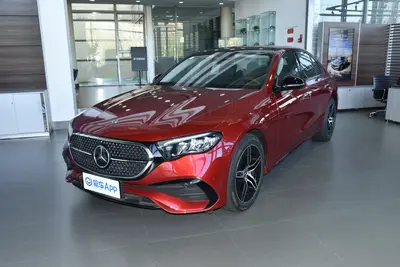 2024款 奔驰E级(进口) E 260 运动版外观