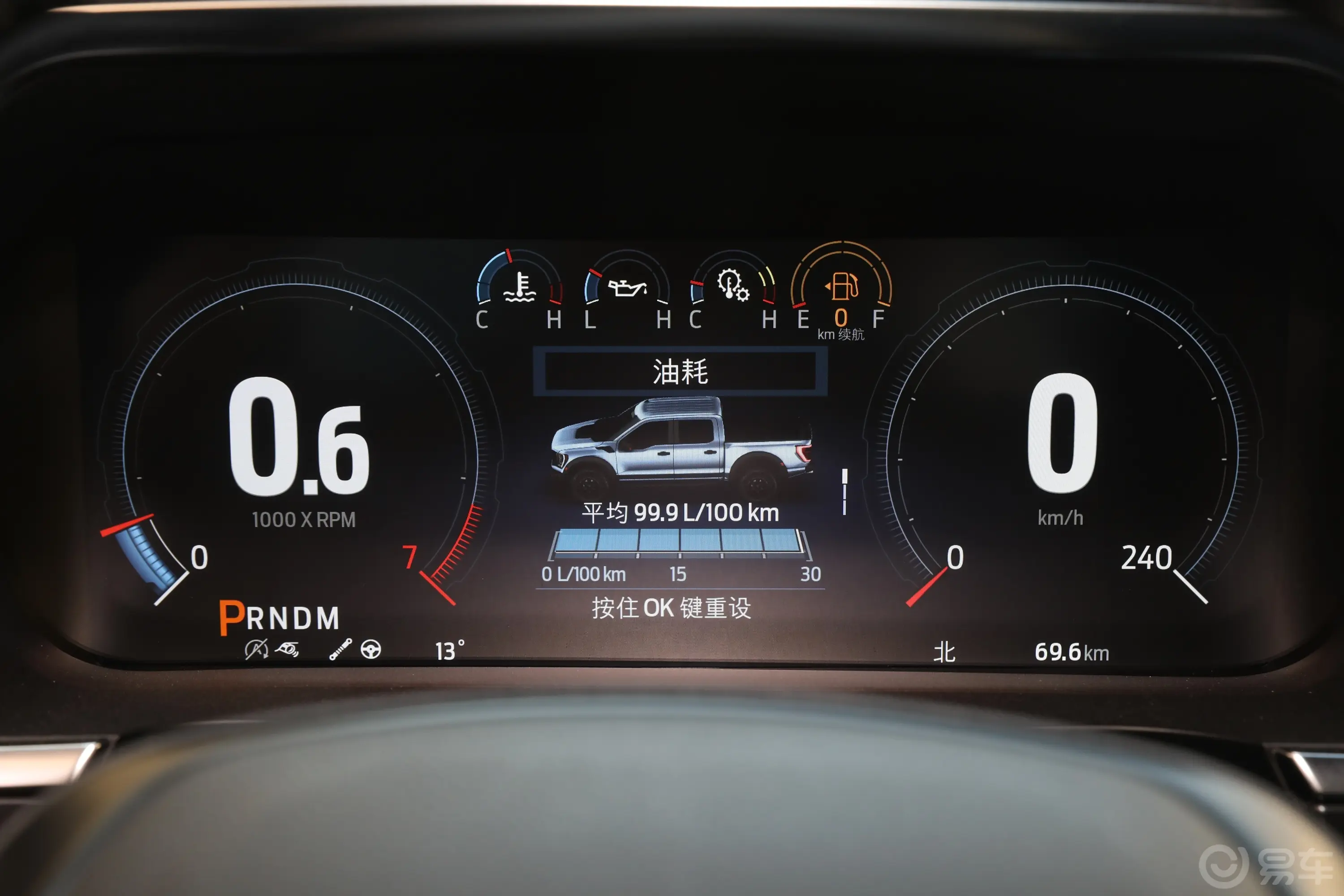 景飞牌福特F-150旅居车3.5T 雷霆崖主驾驶位