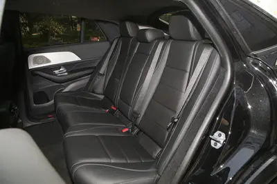 2025款 奔驰GLE轿跑 GLE 350 4MATIC 轿跑SUV 豪华型空间