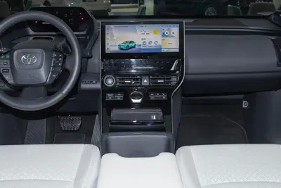 2025款 铂智4X 615km 前驱Max版内饰