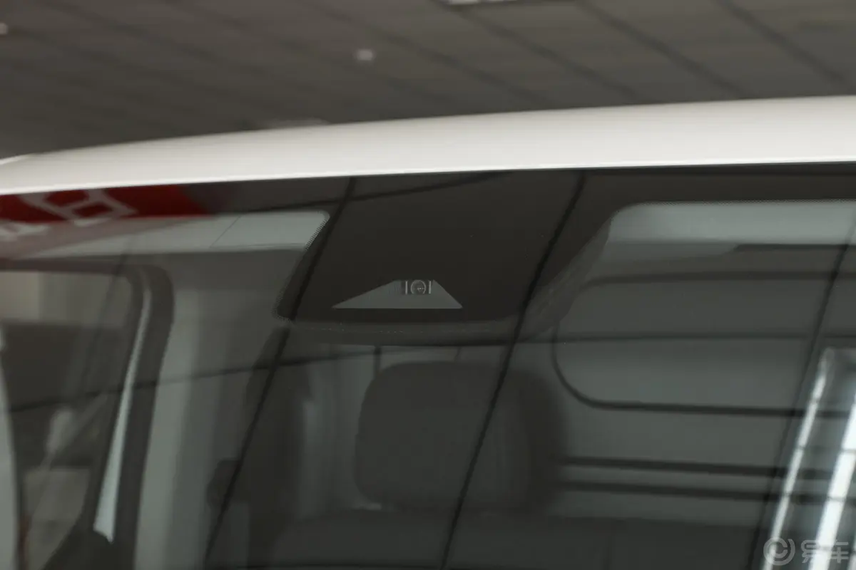 瑞驰EC75智行版 310km 先锋型Ⅰ外观细节