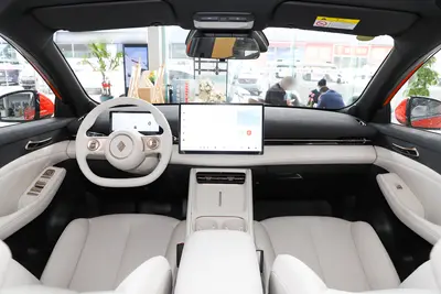 2024款 宝骏云海 插混版 1.5L 60km内饰
