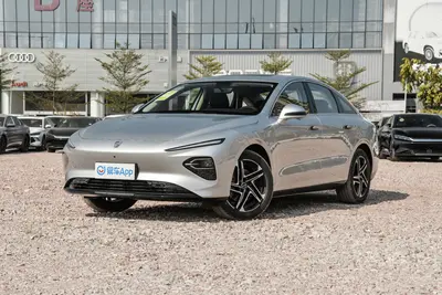 2025款 荣威D7 纯电动 510km 后驱领航版外观
