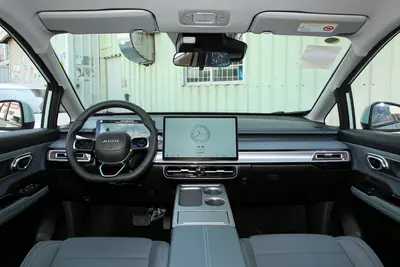 2025款 AION Y Plus 510km 510 乐享版内饰