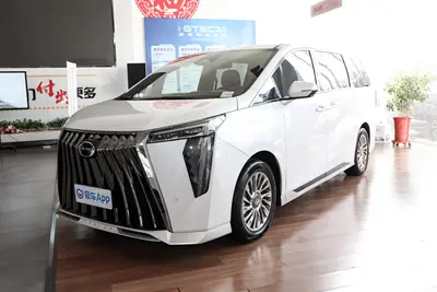 2025款 传祺M8 宗师系列 2.0T 超级混动版 7座外观
