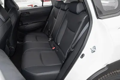 2024款 锋兰达 2.0L 领先PLUS版空间
