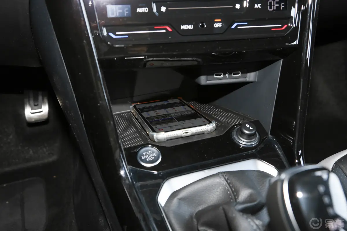 探歌300TSI 星光版中控