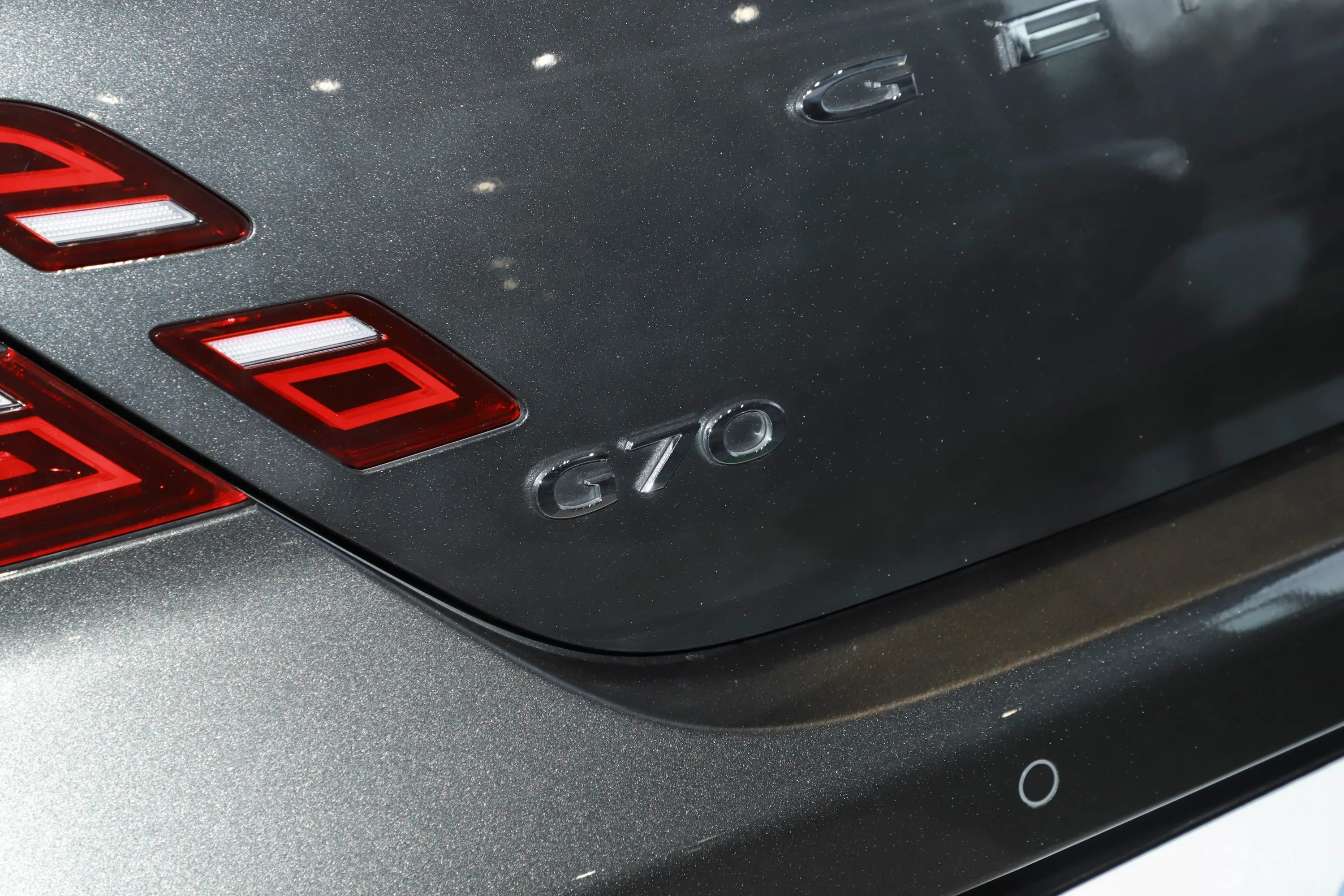 捷尼赛思G70猎型版 2.0T 两驱豪华版外观细节