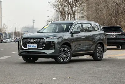 2025款 瑞虎8 PLUS C-DM 1.5T 116km 舒适型 5座外观