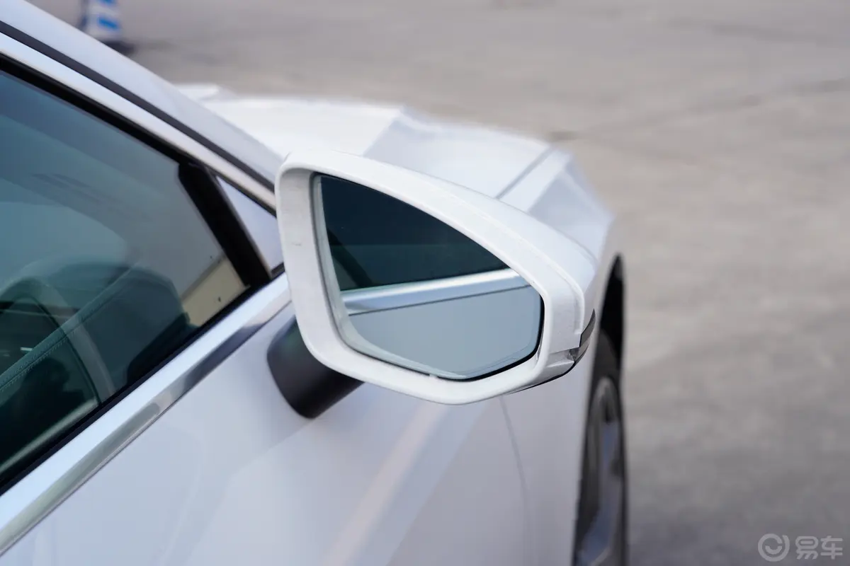 奥迪A745 TFSI 臻选型外观细节
