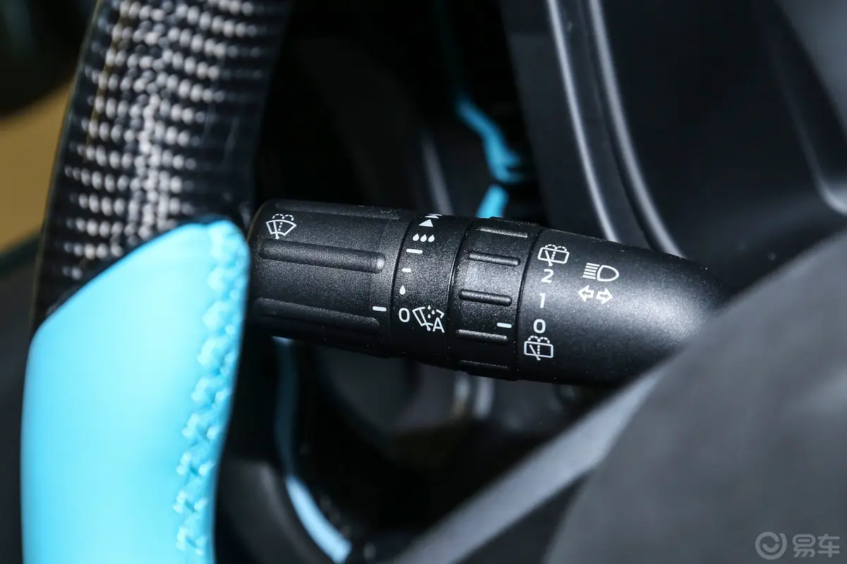 迈莎锐烈马P520主驾驶位