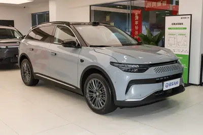 2024款 零跑C11 增程版 300km 300激光雷达版外观