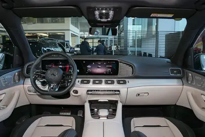 2025款 奔驰GLE AMG AMG GLE 53 4MATIC+内饰