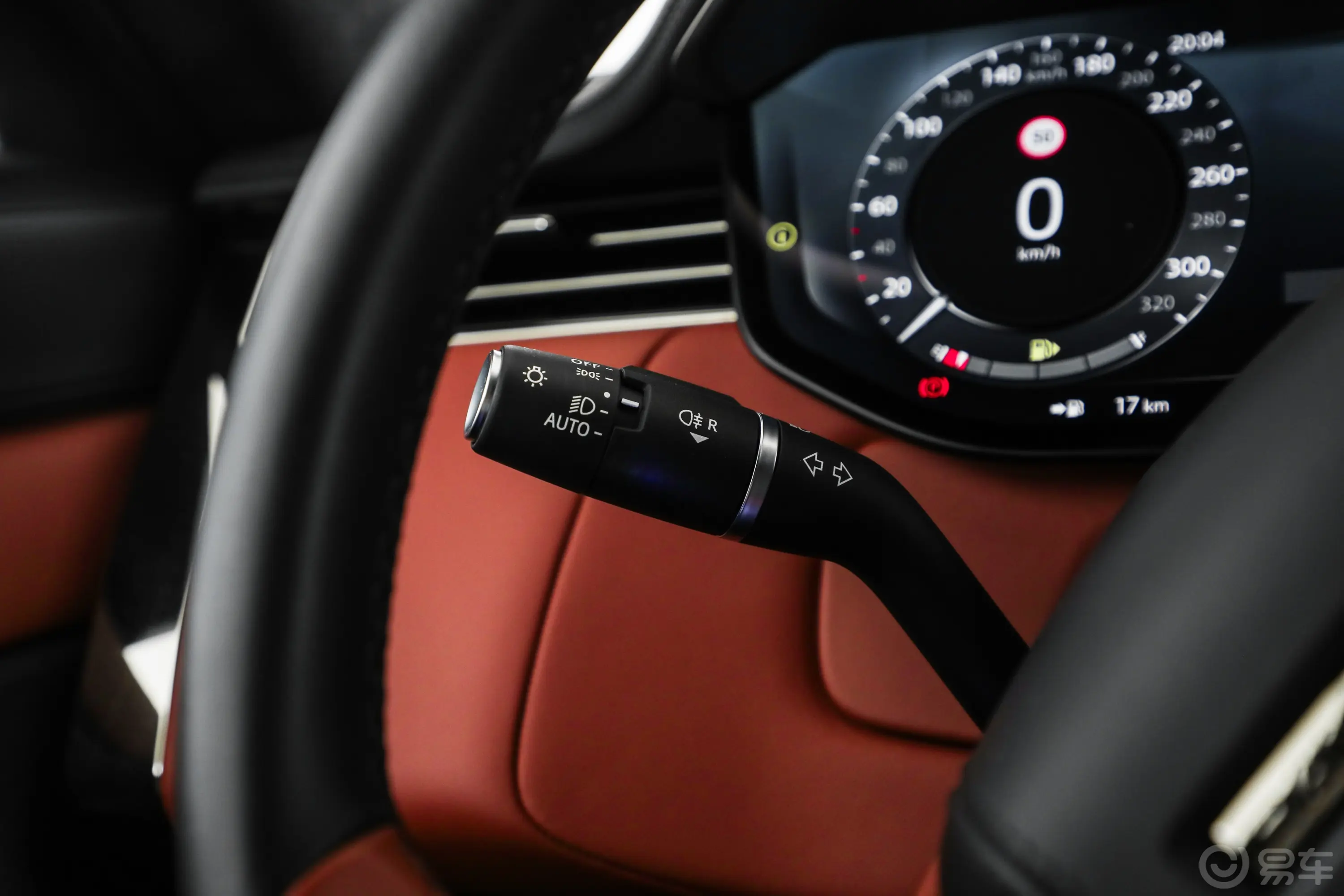 揽胜运动版4.4T SV Edition One灯光控制区