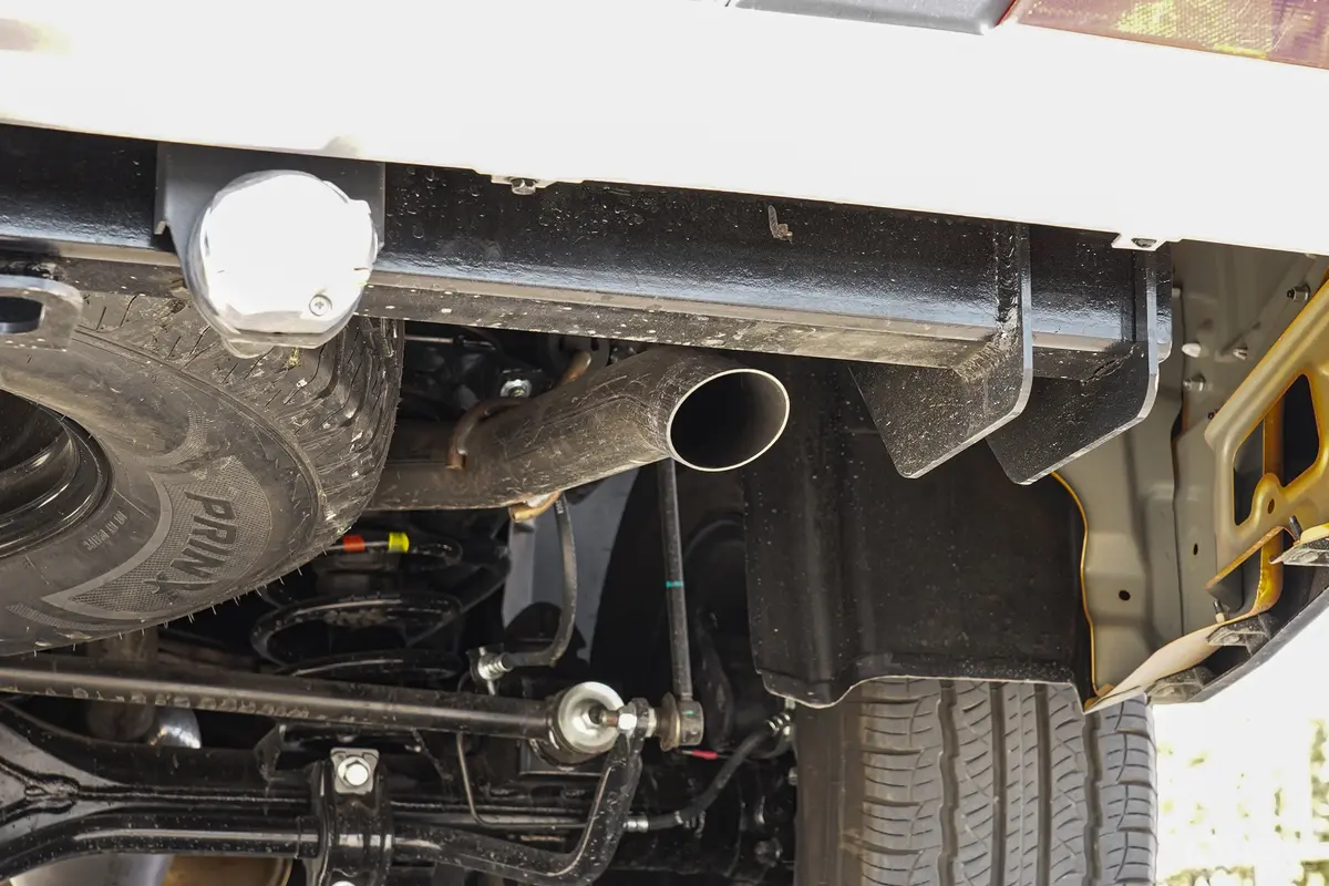 郑州日产Z9GT 2.3T 自动四驱标箱智享版 柴油动力底盘