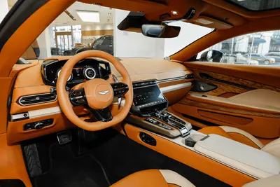 2025款 Vanquish 5.2T V12内饰