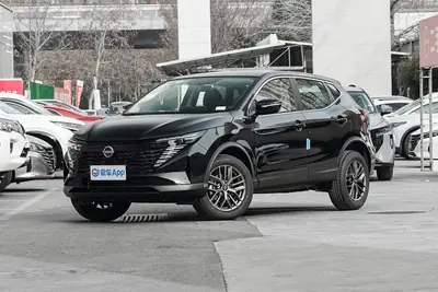 2025款 逍客 荣誉版 2.0L XV 真心版外观