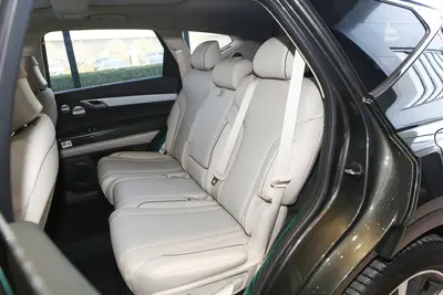 2024款 捷尼赛思GV80 2.5T 豪华版 5座空间