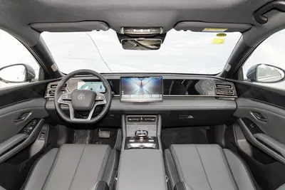 2025款 秦L DM-i 智驾版 1.5L 120km 超越型内饰