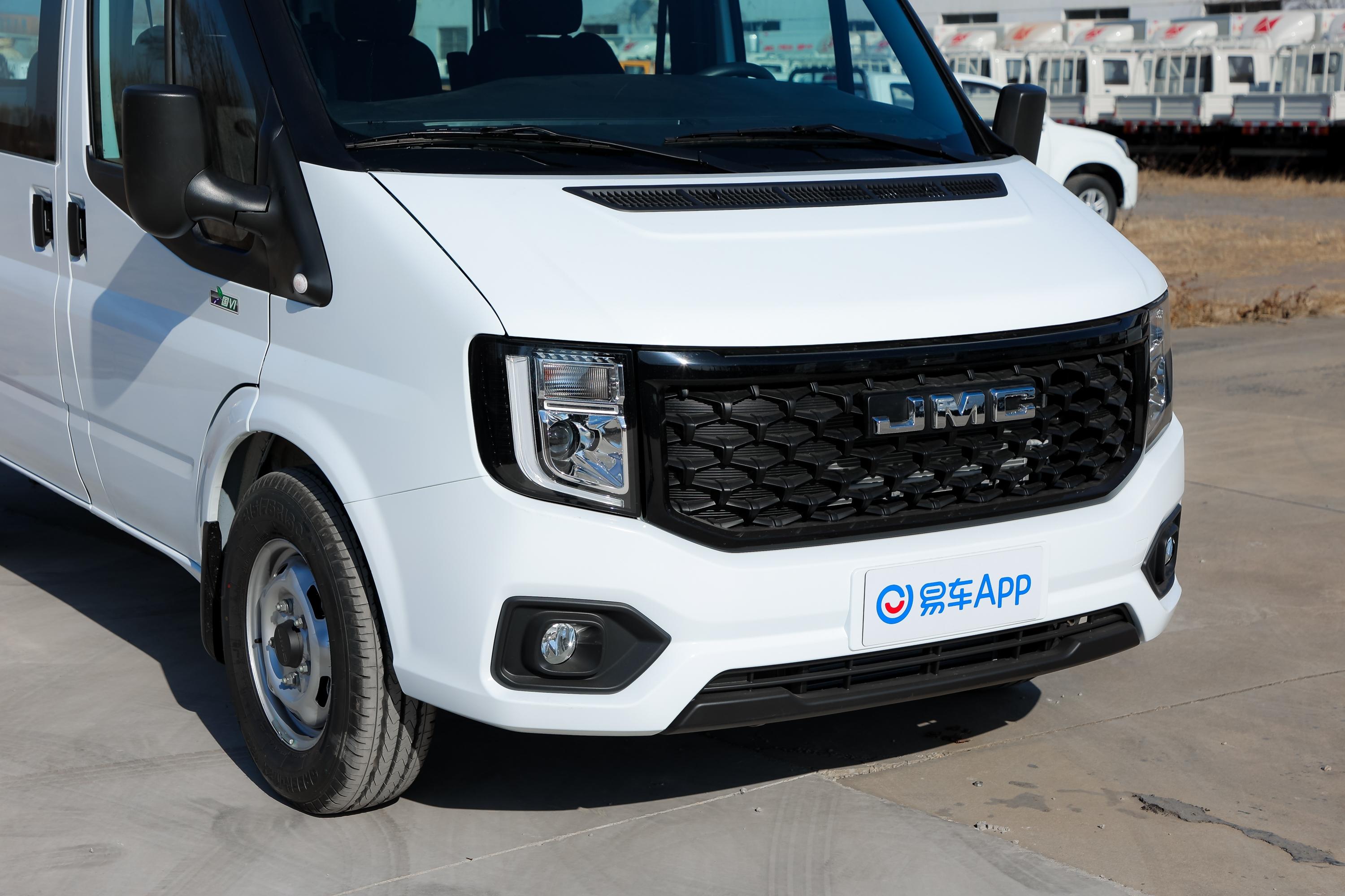 【江铃福顺2.0T 自动短轴中顶商运型多功能乘用车 6座 柴油前格栅侧俯拍图片-汽车图片大全】-易车