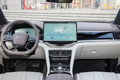 2025款 宋PLUS新能源 DM-i 智驾版 1.5L 160km 旗舰型内饰