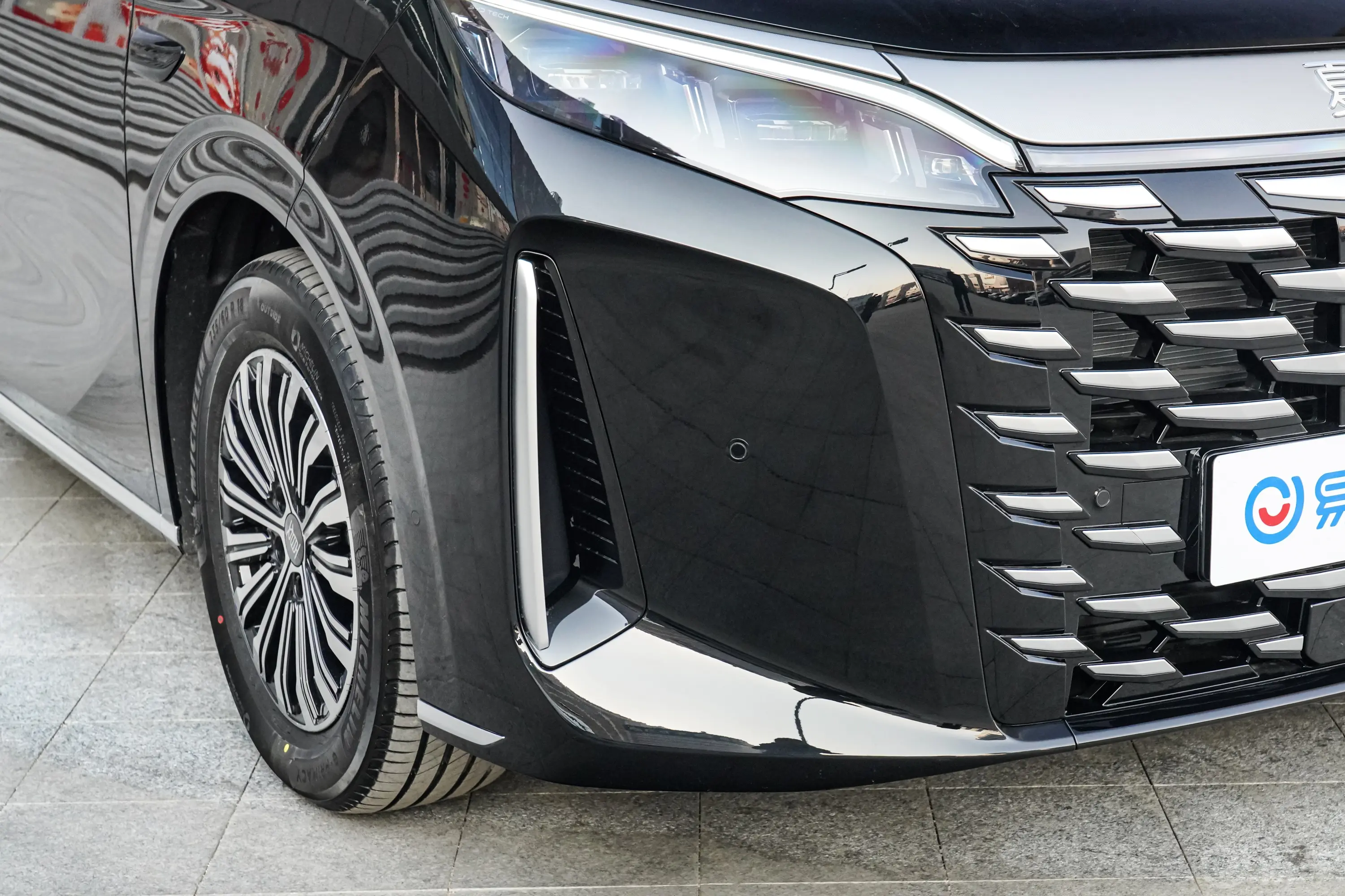 夏DM-i 1.5T 180km 卓越型外观细节