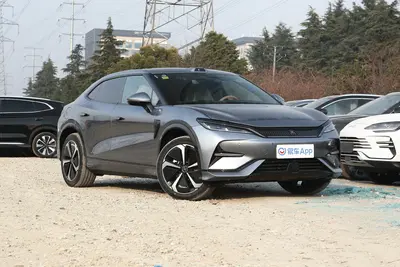 2025款 宋L EV 智驾版 662km 后驱激光雷达卓越型外观