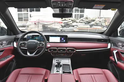 2025款 捷途X70 PLUS 冠军版 1.5T 双离合冠军MAX+ 7座内饰