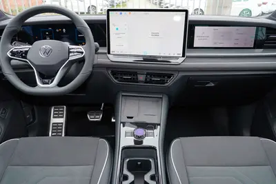 2025款 探岳 探岳L 330TSI 两驱精英City包内饰