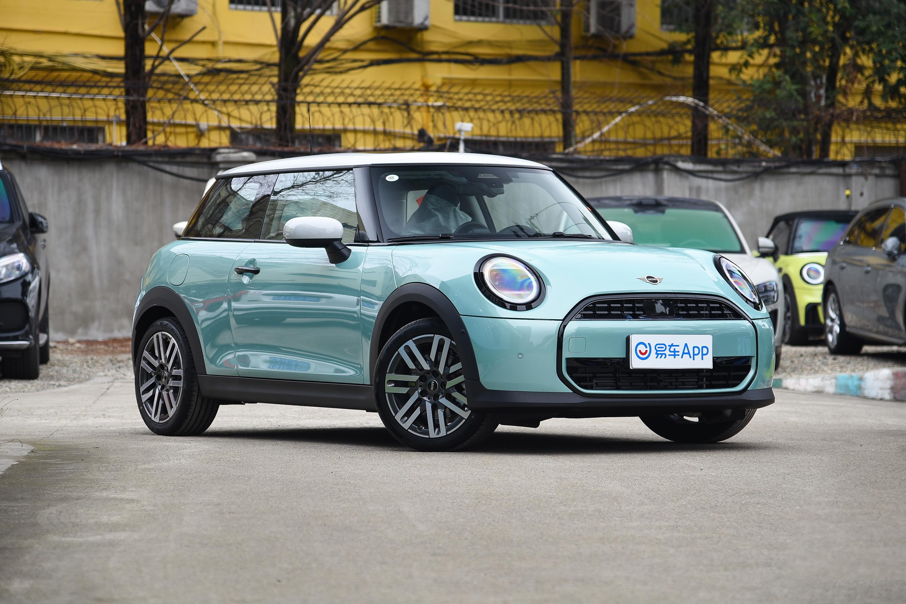 【MINI1.5T COOPER 经典派 三门版侧前45度车头向右水平图片-汽车图片大全】-易车