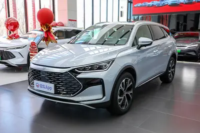 2025款 唐新能源 DM-i 1.5T 115km 前驱尊贵型 7座外观