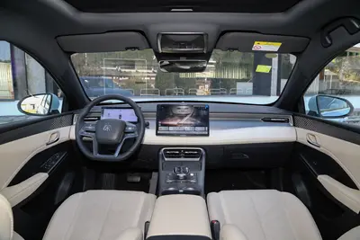 2025款 秦PLUS新能源 DM-i 智驾版 1.5L 120km 超越型内饰
