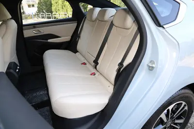 2025款 秦PLUS新能源 DM-i 智驾版 1.5L 120km 超越型空间