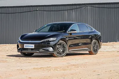 2025款 汉 EV 智驾版 605km 尊荣型外观