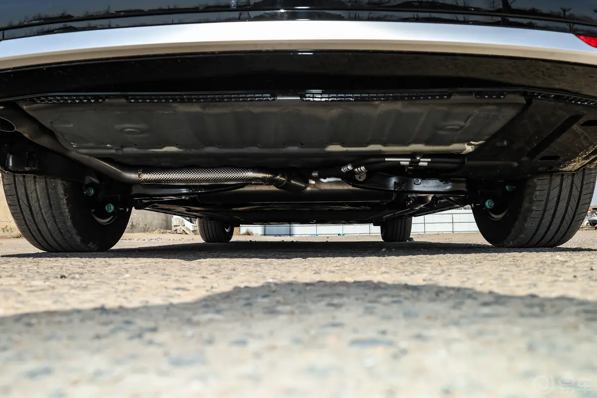夏DM-i 1.5T 100km 领先型后悬架整体