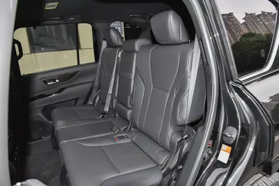 2025款 雷克萨斯LX LX700h 领途版空间
