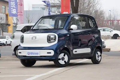 2025款 奔腾小马 222km 灵动马外观