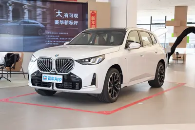 2025款 宝马X3 xDrive30L 尊享型 M运动套装外观