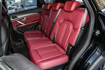 2025款 捷途X70 PLUS 冠军版 1.5T 双离合冠军MAX 5座空间
