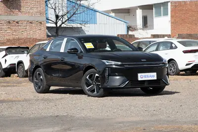 2025款 银河L6 EM-i 1.5L 140km 探索+版外观