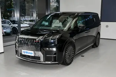 2024款 ZEEKR 009 900km 前驱过道版 7座外观